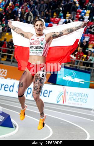 Istanbul, Türkei, 3. März 2023. Ewa Swoboda aus Polen feiert das Finalrennen der Frauen 60m während der europäischen Leichtathletik-Meisterschaft 2023 - Tag 1 in der Atakoy Arena in Istanbul, Türkei. 3. März 2023. Kredit: Nikola Krstic/Alamy Stockfoto