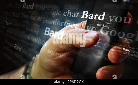 Posen, Polen, 5. März 2023: Bard media mit OpenAI, Chat gpt ai bot. Suche auf Tablet, Pad, Smartphone oder Smartphone-Bildschirm in der Hand. Abst Stockfoto