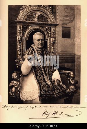 1905 Ca : Saint PIO X ( geboren Giuseppe Melchiorre SARTO , 1835 - 1914 ) , Papst von 1903 .- SANTO - PAPA - PIUS - CLERICALE - KATHOLISCHE RELIGION - RELIGIONE CATTOLICA - AUTOGRAFO - SIGNATUR - AUTOGRAMM --- Archivio GBB Stockfoto