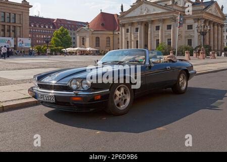 Berlin, Deutschland – Juni 03 2019: Der Jaguar XJ-S (später XJS genannt) ist ein luxuriöser Grand Tourer, der vom britischen Automobilhersteller hergestellt und vermarktet wird Stockfoto