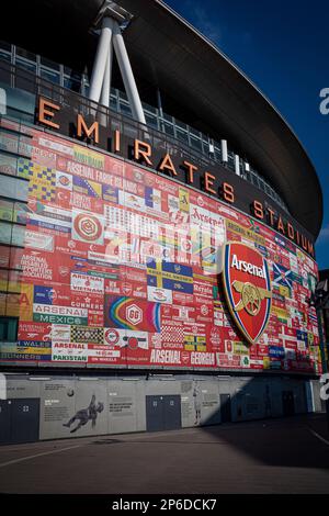 Arsenal FC Emirates Stadium Highbury London. Arsenal Football Stadium - das Emirates Stadium, auch bekannt als Arsenal Stadium, wurde 2006 fertiggestellt, Kapazität 60.704. Stockfoto