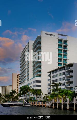 FORT LAUDERDALE, FLORIDA - 14. Dezember 2022: Dade-Broward County ist das kulturelle und wirtschaftliche Zentrum von Südflorida und ist ein führender Bootsführer Stockfoto