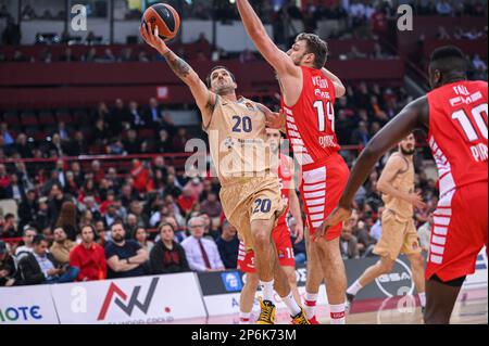 Athen, Griechenland. 07. März 2023. 20 NICOLAS LAPROVITTOLA des FC Barcelona während des Euroleague-Spiels, Runde 27, zwischen Olympiacos Piraeus und FC Barcelona im Friedens- und Freundschaftsstadion am 7. März 2023 in Athen, Griechenland. Kredit: Unabhängige Fotoagentur/Alamy Live News Stockfoto