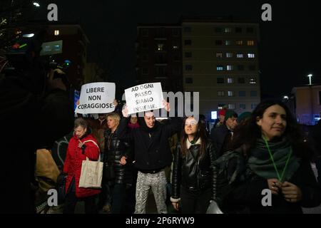 Rom, Italien. 07. März 2023. Ein Spaziergang namens „Libere Sempre“ wurde in Rom im Stadtteil Pigneto in Rom durchgeführt (Foto von Matteo Nardone/Pacific Press) Kredit: Pacific Press Production Corp./Alamy Live News Stockfoto