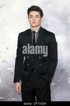 Asher Angel nimmt an der britischen Premiere von Shazam Teil! Fury of the Gods am Cineworld Leicester Square in London, England. Stockfoto