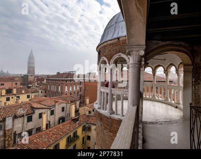 Blick von der Spitze der Treppe Scala Contarini del Bovolo, Palazzo Contarini del Bovolo, Venedig, Italien Stockfoto