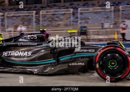 MANAMA, BAHRAIN, Sakhir Circuit, 3. März 2023: Nr. 44, Lewis HAMILTON, GBR, Mercedes AMG F1 Team, während des Bahrain Formel 1 Grand Prix im Bahra Stockfoto
