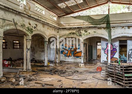 Lost Place Balneario Los Berrazales, Botteleria Agua de Agaete in Valle de Agaete auf Gran Canaria, Kanarische Inseln, Spanien. Stockfoto