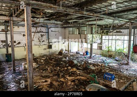 Lost Place Balneario Los Berrazales, Botteleria Agua de Agaete in Valle de Agaete auf Gran Canaria, Kanarische Inseln, Spanien. Stockfoto
