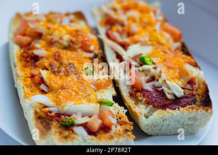 Französisches Brot Pizza Stockfoto