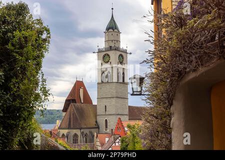 Stadtblick mit St. Nicholas Minster, Bodensee, Ueberlingen, Baden-Württemberg, Deutschland Stockfoto