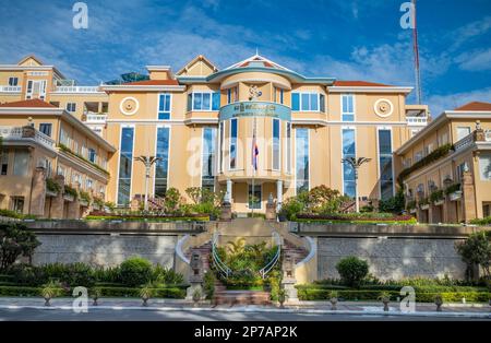 Hauptsitz von Electricite du Cambodge in Phnom Penh, Kambodscha. Stockfoto