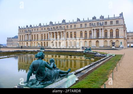 Garden Facade Corps de Logis, Le Parterre dEau, Chateau de Versailles, Departement Yvelines, Region Ile-de-France, Frankreich Stockfoto