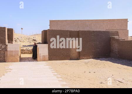 Egypte, Saqqara bei Kairo, New Kingdom Grab von Horemheb, erster Pylon und erster Hof, erst in den ersten Jahren des 21.. Jahrhunderts entdeckt. Stockfoto