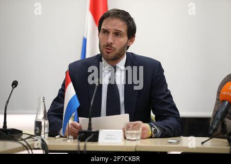 Lemberg, Ukraine 3. märz 2023. Wopke Hoekstra, Außenminister der Niederlande, Presseansprache auf der Grundlage der Ergebnisse des dreiseitigen Treffens der Außenminister der Ukraine, Estlands und der Niederlande. Stockfoto