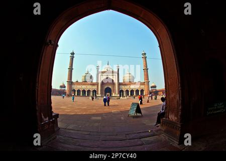 Delhi, Indien - 17. November 2011: Bewohner der Jama Masjid Moschee, Alt-Delhi, Indien. Stockfoto