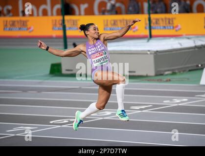 Jazmin Sawyers aus Großbritannien und NI treten im Langsprung-Finale der Frauen bei der Europameisterschaft der Leichtathletik in der Ataköy Athletics Arena an Stockfoto