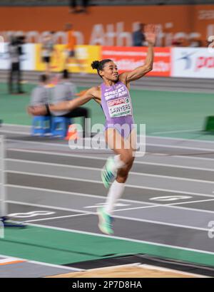 Jazmin Sawyers aus Großbritannien und NI treten im Langsprung-Finale der Frauen bei der Europameisterschaft der Leichtathletik in der Ataköy Athletics Arena an Stockfoto