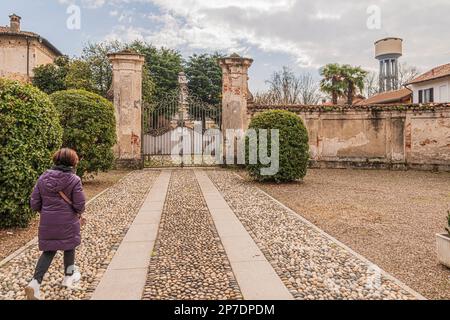 robecco sul naviglio milano vista ingresso Villa archinto Stockfoto