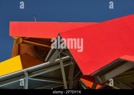 11-05-2016, Detailansicht des Biodiversitätsmuseums von Frank O. Gehry, Panama-Stadt, Republik Panama, Mittelamerika. Stockfoto