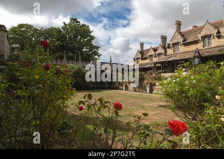 Die Gärten und Alms Häuser des Brownes Krankenhauses. Stamford, Lincolnshire, England. Stockfoto