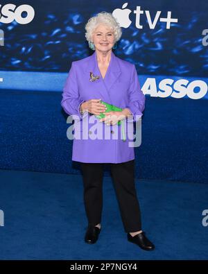 7. März 2023, Westwood, Kalifornien, USA: Annette Badland nimmt an der Apple Original Series „Ted Lasso“ Season 3 Premiere Teil. (Kreditbild: © Billy Bennight/ZUMA Press Wire) NUR REDAKTIONELLE VERWENDUNG! Nicht für den kommerziellen GEBRAUCH! Stockfoto