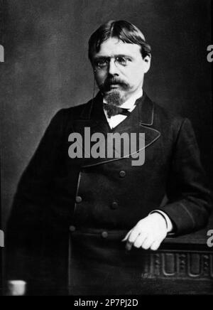 1900 Ca , London , Großbritannien : Sir Lawrence Alma-Tadema ( 1836 - 1912 ) war einer der feinsten und unverwechselbarsten viktorianischen Maler . Dutch wurde geboren, zog 1870 nach London und verbrachte dort den Rest seines Lebens. Er war ein klassischer Maler und wurde berühmt für seine Darstellungen des Luxus und der Dekadenz des Römischen Reiches. Mit langjährigen Figuren in herrlichen marmorierten Innenräumen oder vor dem Hintergrund des glitzernden blauen Mittelmeers und des Himmel .- PORTRÄT - RITRATTO - Baffi - Schnurrbart - ARTE - VISUAL ARTS - ARTI VISIVE - PITTORE - occhiali - Pince-nez - barba - Bart - CO Stockfoto