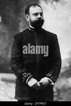 1900 c, USA : der amerikanische Komponist JOHN PHILIP SOUSA ( 1854 - 1932 ). Sousa , der MARSCHKÖNIG , komponierte viele noch berühmte Märsche , darunter DIE STARS UND STREIFEN FÜR IMMER , und mehrere Comic Opern . - COMPOSITORE - OPERA LIRICA - CLASSICA - KLASSISCH - PORTRÄT - RITRATTO - MUSICISTA - MUSICA - Bart - barba - Schnurrbart - Baffi - Linse - Brille - Occhiali --- ARCHIVIO GBB Stockfoto