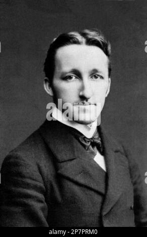 1890 c, DEUTSCHLAND : der deutsche Musikkomponist SIEGFRIED WAGNER ( 1869 - 1930 ) , Sohn von Richard Wagner und Cosima von Bulow ( geb. Liszt ). Siegfried komponierte mehrere Opern für sein eigenes Libretti , doch wird er seit 1909 hauptsächlich als Generalaufseher des Bayreuth Festivals in Erinnerung gerufen . - COMPOSITORE - OPERA LIRICA - CLASSICA - KLASSISCH - PORTRAIT - RITRATTO - MUSICISTA - MUSICA - KRAGEN - COLLETTO - CRAVATTA - KRAWATTE --- ARCHIVIO GBB Stockfoto