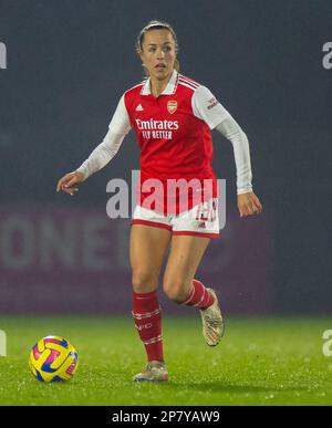 London, Großbritannien. 08. März 2023. London, England, März 8. 2023: Lia Walti (13 Arsenal) in Aktion beim Barclays FA Women's Super League-Fußballspiel zwischen Arsenal und Liverpool im Meadow Park in London, England. (James Whitehead/SPP) Kredit: SPP Sport Press Photo. Alamy Live News Stockfoto