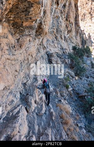 Die Hadash-Wakan-Route in den westlichen Hajar-Bergen, Wakan, Oman Stockfoto