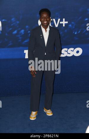 Toheeb Jimoh nimmt an der Premiere der Staffel 3 „Ted Lasso“ Teil. Stockfoto