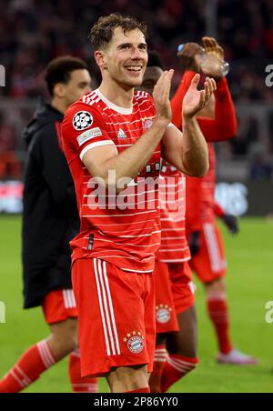 Leon Goretzka von Bayern München feiert den Sieg nach dem UEFA Champions League, Runde 16, 2.-beiniges Fußballspiel zwischen Bayern München und Paris Saint-Germain (PSG) am 8. März 2023 in der Allianz Arena in München - Photo Jean Catuffe / DPPI Stockfoto