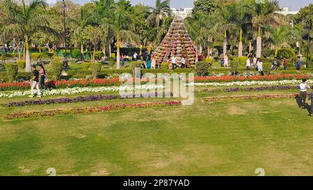 Wunderschöner Blick auf den Central Park am Connaught Place, Neu-Delhi, Indien während der Frühlingssaison Stockfoto