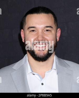 New York City, USA. 08. März 2023. Daniel Finlay nimmt an der New Yorker Premiere „Luther: The Fallen Sun“ Teil, die am 8. März 2023 im Paris Theater in New York City, NY, stattfindet © Steven Bergman/AFF-USA.COM Kredit: AFF/Alamy Live News Stockfoto