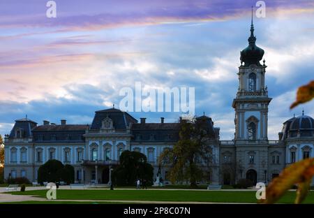 Foto des Gartens in der Nähe des Festetics Palastes im ungarischen Keszthely Stockfoto