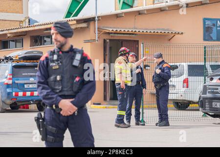 Barcelona, Barcelona, Spanien. 9. März 2023. 3 junge Arbeiter sind nach einem Erdrutsch in einem Kalibergwerk in SÃºria gefangen. Die Leichen der jungen Leute sind 900 Meter unter der Erde. (Kreditbild: © Marc Asensio Clupes/ZUMA Press Wire) NUR REDAKTIONELLE VERWENDUNG! Nicht für den kommerziellen GEBRAUCH! Kredit: ZUMA Press, Inc./Alamy Live News Stockfoto