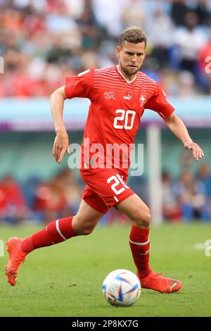 Al-Wakrah, Katar. 24. November 2022. Fabian frei der Schweiz in Aktion beim FIFA-Weltmeisterschaftsspiel Katar 2022 zwischen der Schweiz und Kamerun im Al Janoub Stadion. Endergebnis: Schweiz 1:0 Kamerun. (Foto: Grzegorz Wajda/SOPA Images/Sipa USA) Guthaben: SIPA USA/Alamy Live News Stockfoto