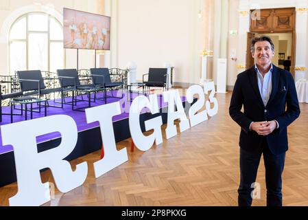 RIGA, LETTLAND. 9. März 2023 Sebastian Coe, Präsident der Leichtathletik (IAAF) nach der Pressekonferenz der bevorstehenden Halbmarathon-Weltmeisterschaft in Riga. Stockfoto