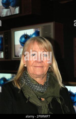 Ingmarie Halling, die in den 1970er Jahren mit ABBA (Kostümdesign und Make-up) auf Tour war und jetzt Creative Director-Kuratorin des ABBA-Museums Stockholm Schweden ist. Stockfoto