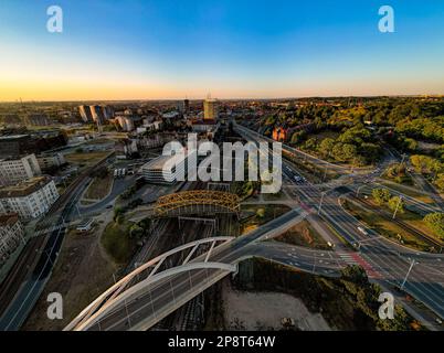 Drohnenfoto von Straßen Stockfoto