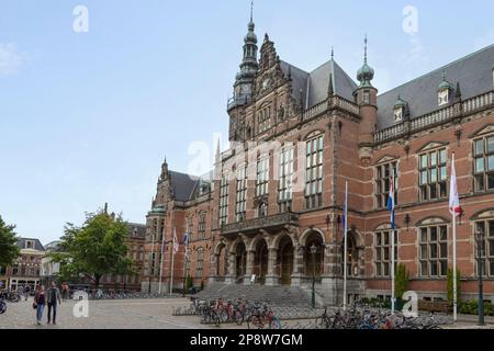 Hauptgebäude der Universität Groningen im Stadtzentrum. Stockfoto