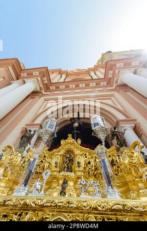 Arahal. Sevilla. Spanien. 15. April 2022. Die Prozession des Jesu Nazareno der Bruderschaft Jesu Nazareno; aus Arahal (Sevilla) während der Goo Stockfoto