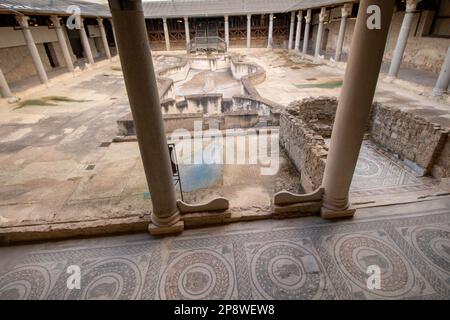 An der Piazza Armerina, Italien, auf der 08-04-23, Villa romana del Casale, die wegen ihrer herrlichen Mosaiken zum UNESCO-Weltkulturerbe gehört Stockfoto