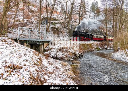 Harzer Schmalspurbahn Selketalbahn im Winter Stockfoto