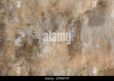 Detalle de un antiguo muro mittelalterliches hecho con piedras, ladrillos y otros materiales, textura Stockfoto