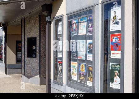 CHARLOTTE, NC-5. MÄRZ 2023: Bezirk Noda. Das Neighborhood Theatre and Cultural Center. Stockfoto