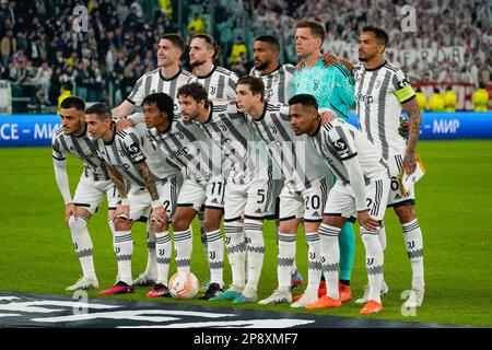 Turin, Italien - 9. März 2023, die Mannschaft (FC Juventus) während der UEFA Europa League, Runde 16, 1.-teiliges Fußballspiel zwischen dem FC Juventus und dem FC Freiburg am 9. März 2023 im Allianz-Stadion in Turin, Italien - Foto: Morgese-rossini/DPPI/LiveMedia Stockfoto