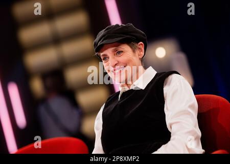 Köln, Deutschland. 09. März 2023. Katharina Thalbach, Schauspielerin, aufgenommen nach der Talkshow "Kölner Treff" in den WDR-Studios in Bocklemünd. Kredit: Rolf Vennenbernd/dpa/Alamy Live News Stockfoto