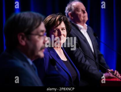 AMSTERDAM - (VLNR) Theo Bovens (CDA), Tineke Huizinga-Heringa (Christliche Union) und Paul van Meenen (D66) während der Wahldebatte mit Parteiführern des Senats im Vorfeld der Provinzwahlen. Während der Debatte werden die verschiedenen Krisen diskutiert, mit denen das Land konfrontiert ist, wie die Stickstoffkrise und die Einwanderungskrise. ANP BART MAAT niederlande out - belgien out Stockfoto